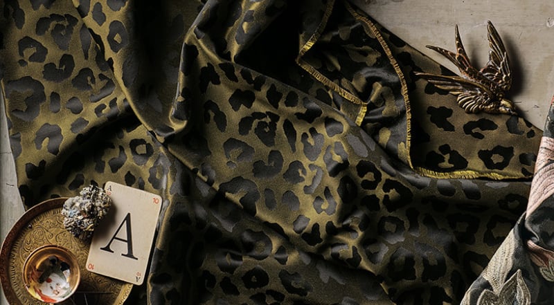 Temperley x Romo Saskia Cushion Cover olive/black 50x50 — kuva 3