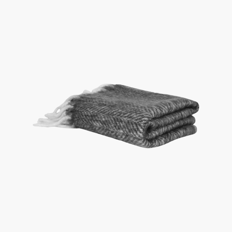 Throw grey 