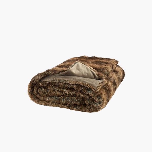 Amber Wolf Throw 127x150 Artwood 