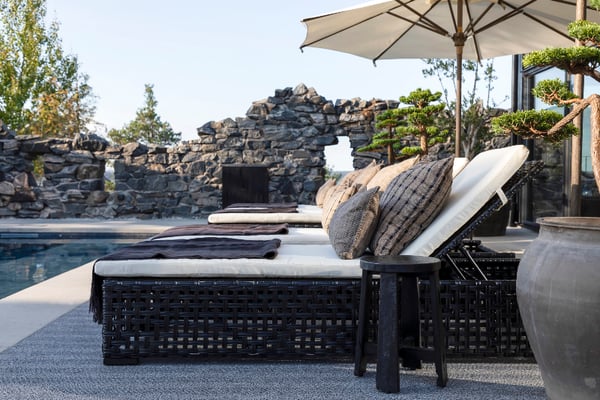 Santa Monica 3s Sofa Black + Cushion, Artwood