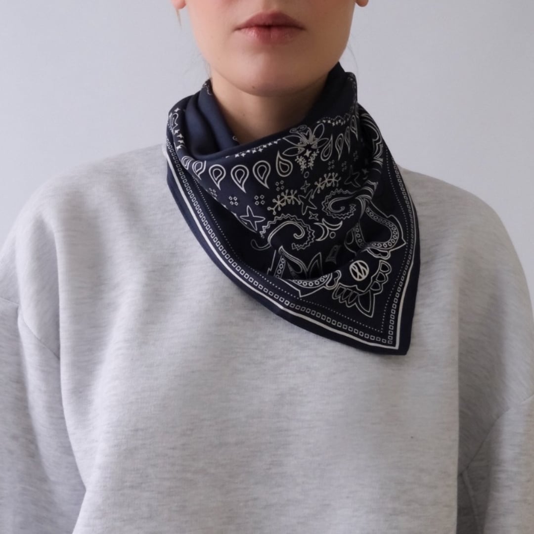 Paisley Scarf navy 65 cm lescarf  — kuva 3
