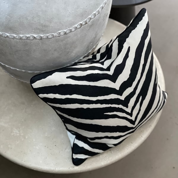 Zebra Cushion Cover 50x50 black 